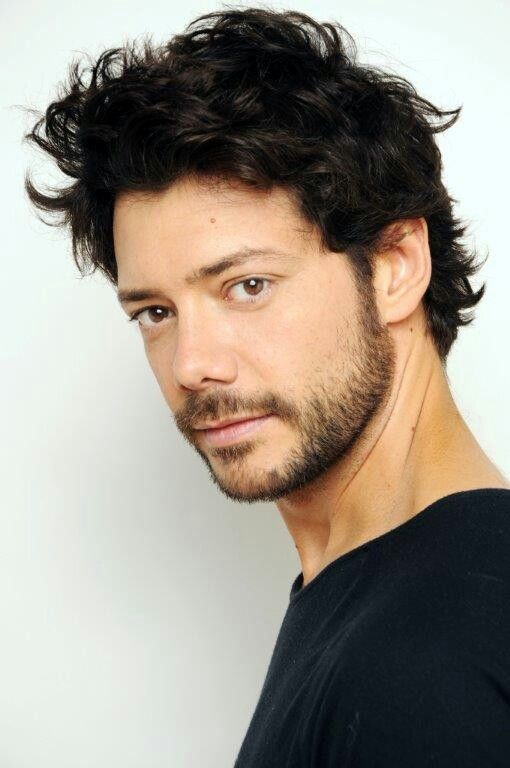 Alvaro Morte | Handsome actors, Actors, Celebrity crush